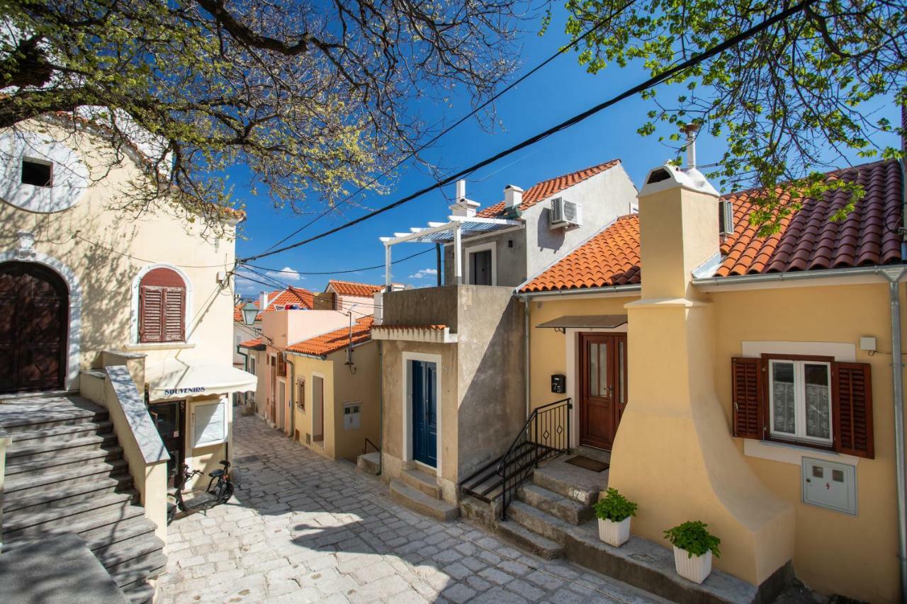 Ferienwohnung Little House In Baska Exterior foto